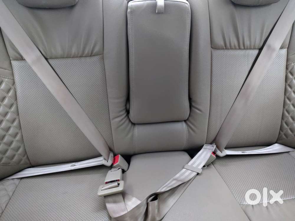 Maruti Suzuki Dzire 1.2 Zxi Plus Amt, 2018, Petrol