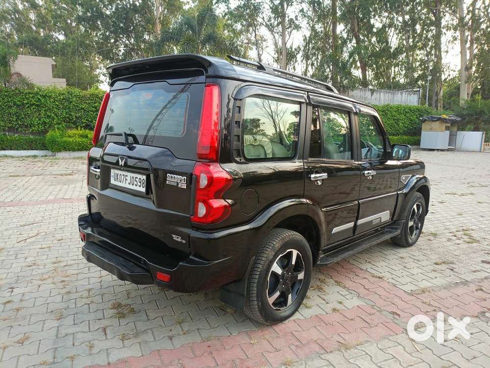 Mahindra Scorpio Classic 2.2 S 11 Mt 7 Str, 2022, Diesel
