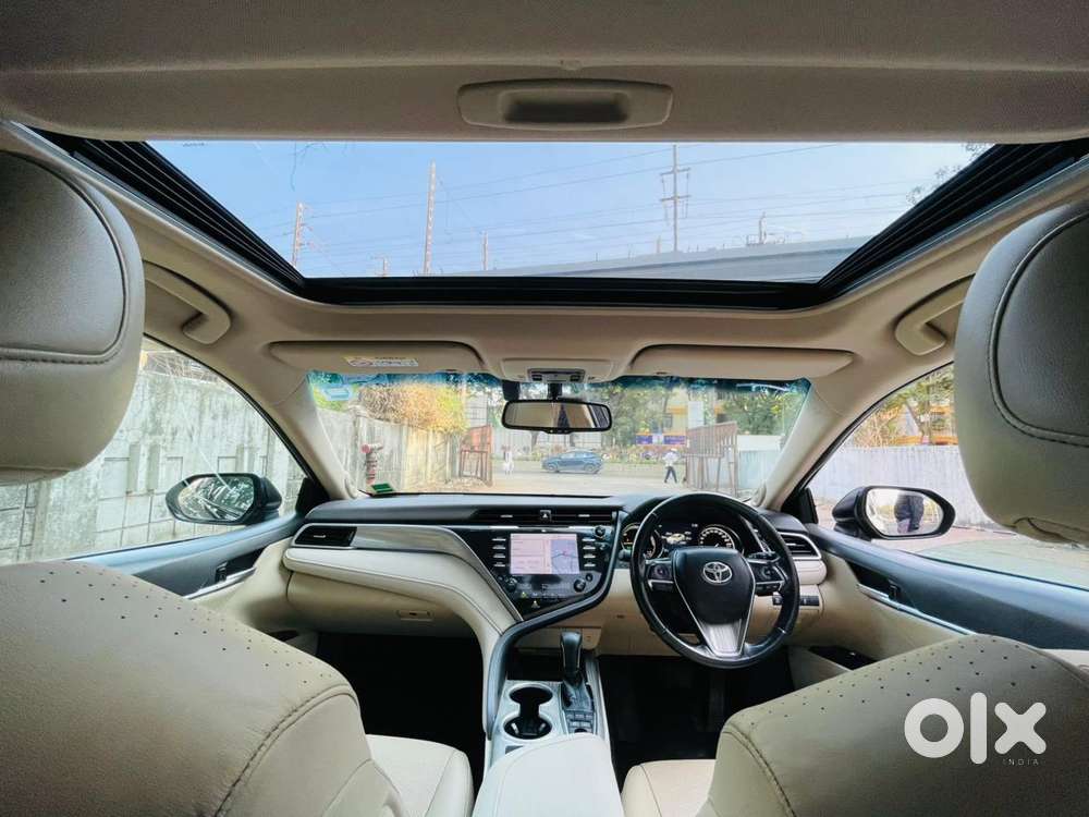 Toyota Camry Hybrid, 2020, Petrol