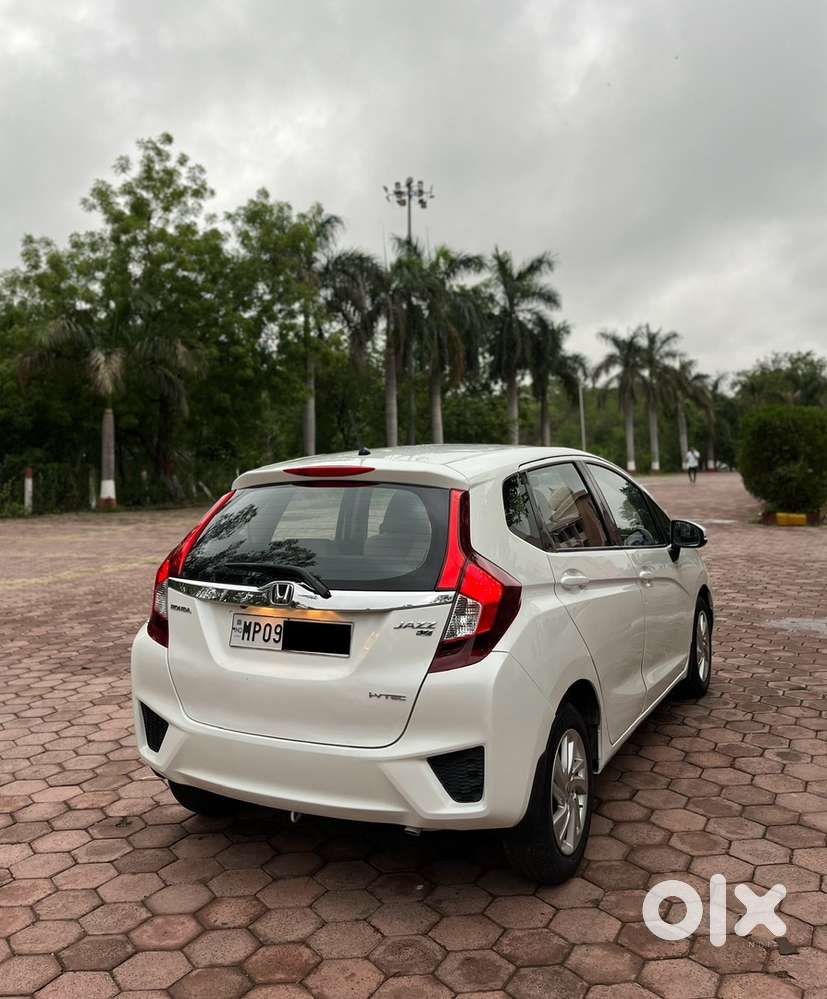 Honda Jazz 2017 Petrol 65000 Km Driven