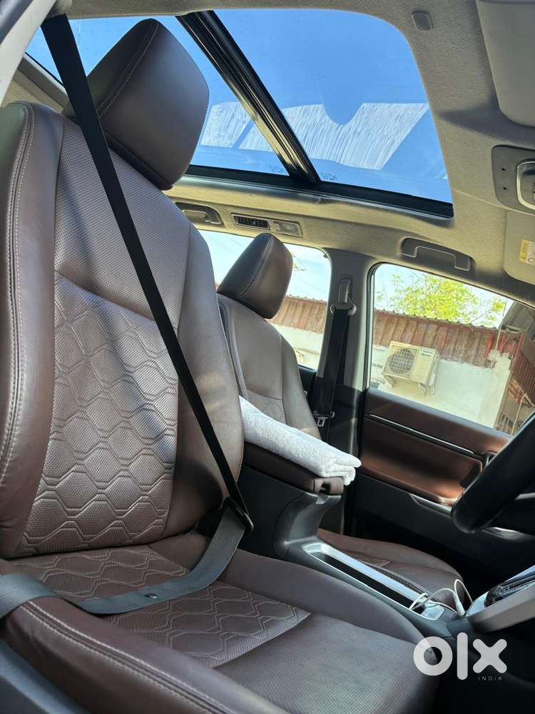 Toyota Innova Hycross 2.0 Zx Hybrid 7 Str, 2023, Cng & Hybrids
