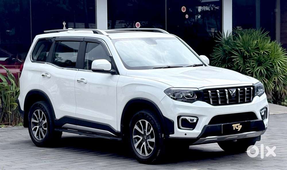 Mahindra Scorpio N Z8 Petrol At 7 Str, 2023, Petrol