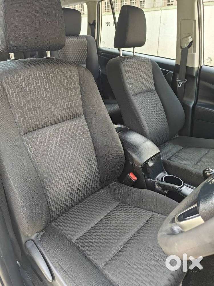 Toyota Innova Crysta 2.4 G Mt, 2016, Diesel
