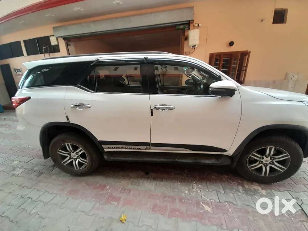 Toyota Fortuner Legender 2019