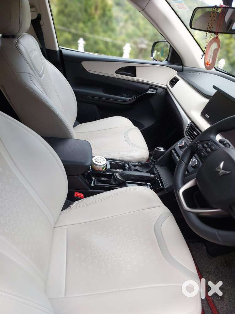 Mahindra Xuv700 2.2 Ax 5 Diesel Mt 7 Str, 2024, Diesel