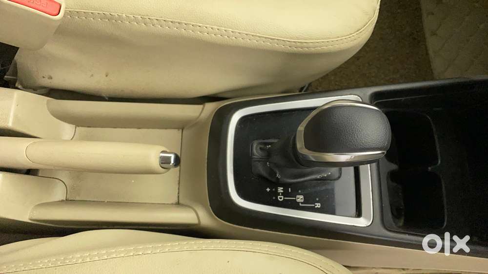 Maruti Suzuki Swift Dzire Amt Zxi, 2020, Petrol