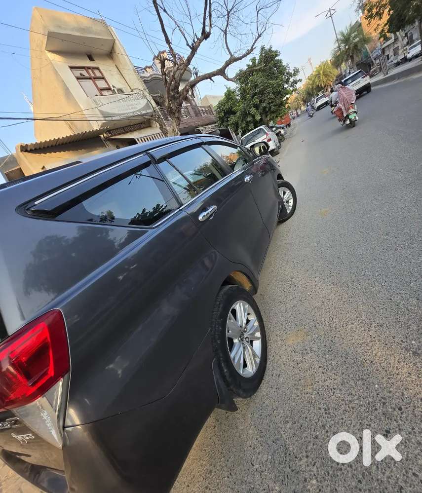 2016 Toyota Innova Crysta 2.8 Z