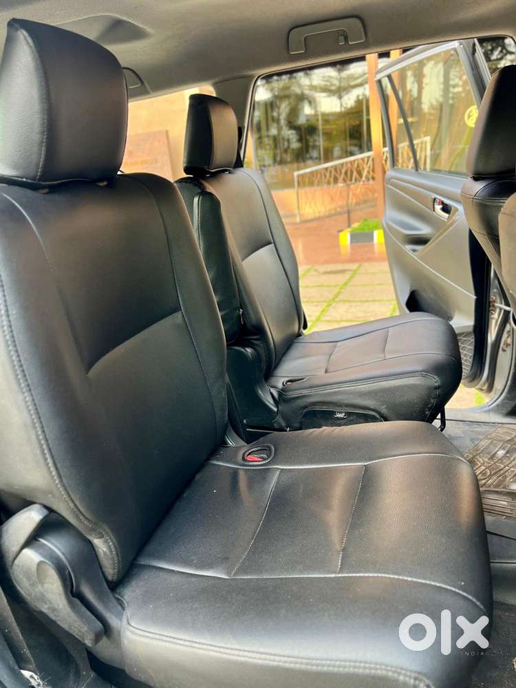 Toyota Innova Crysta 2.4 G Mt 7 Str, 2016, Diesel