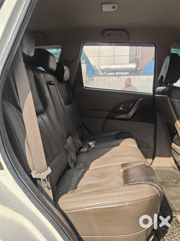 Mahindra Xuv500 2012