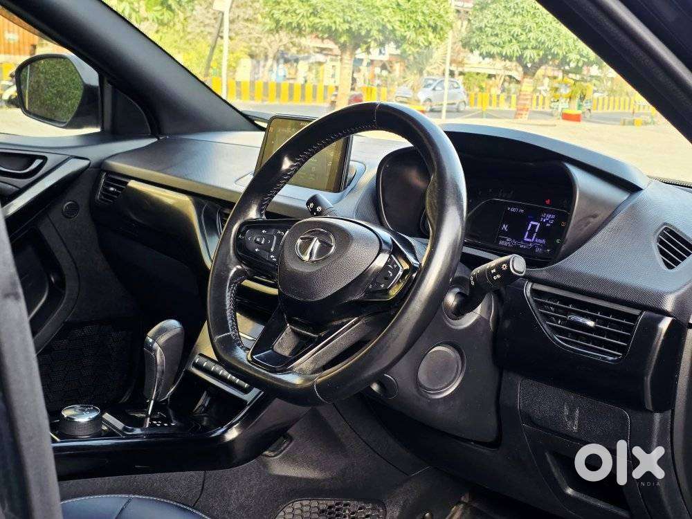 Tata Nexon 1.5 Revotorq Xza Plus Luxs Red Dark Edition Amt, 2022, Di..