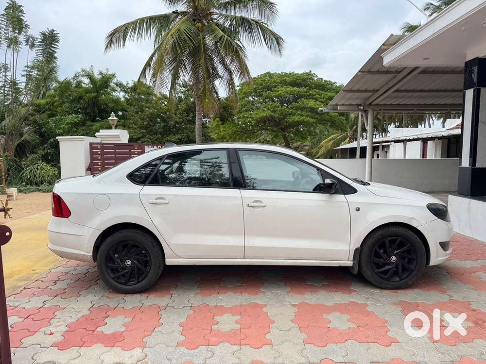 Skoda Rapid Diesel 2015 Variant