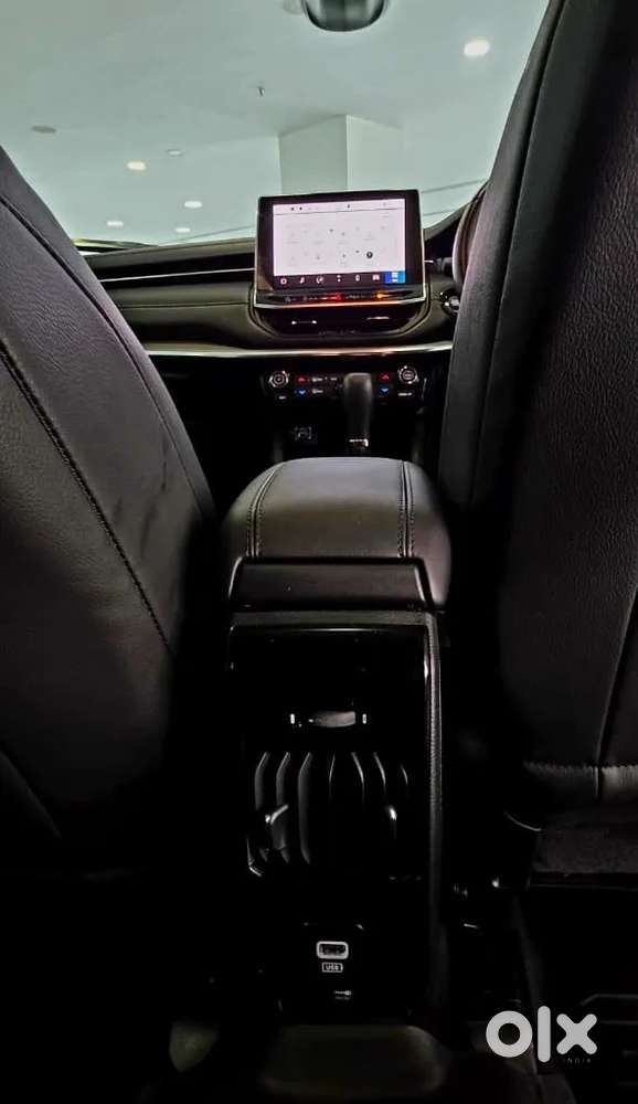 Jeep Compass Limited (o) 2.0 Diesel At, 2024, Diesel