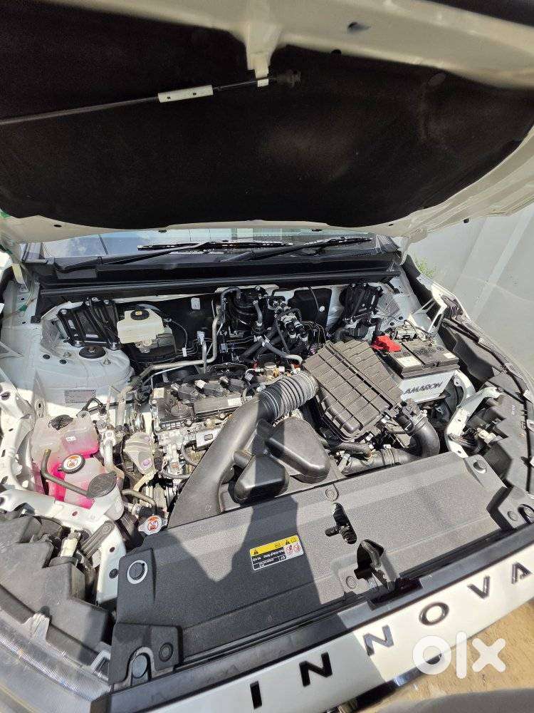 Toyota Innova, 2025, Electric