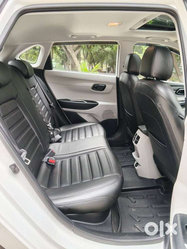 Hyundai I20 Asta (o) 1.2 Ivt, 2024, Petrol