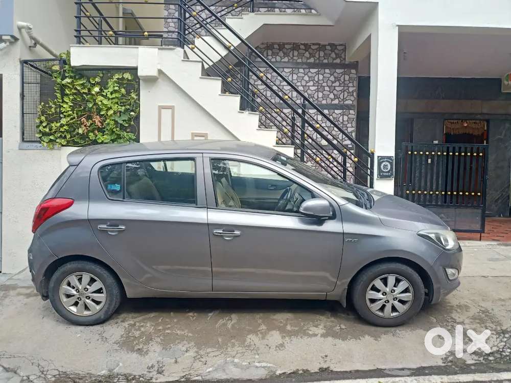 Hyundai I20 2012 Petrol 104000 Km Driven