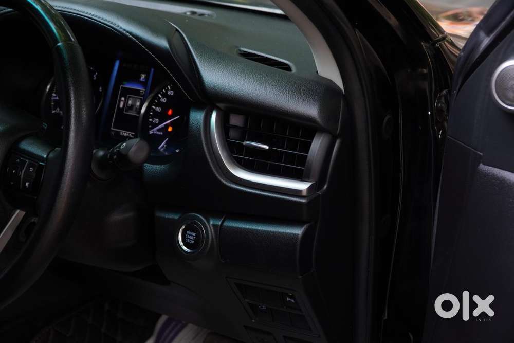 Toyota Fortuner [2021-ongoing] 2.7 2wd Petrol At, 2021, Petrol