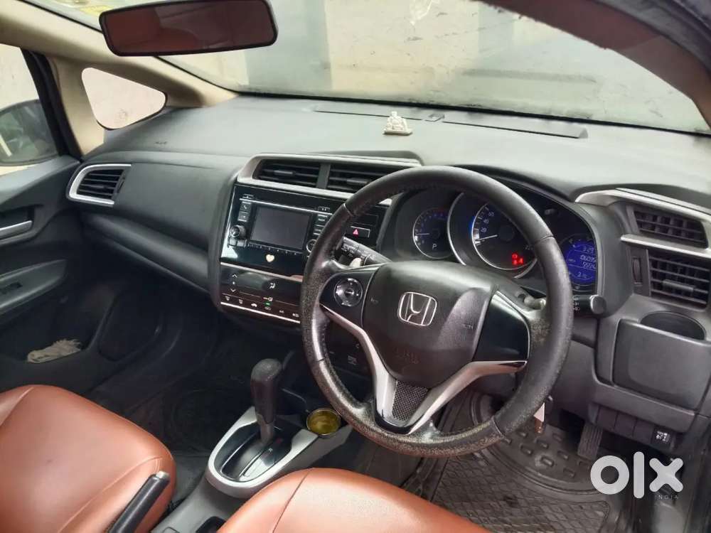 Honda Jazz 2016 Petrol 106000 Km Driven