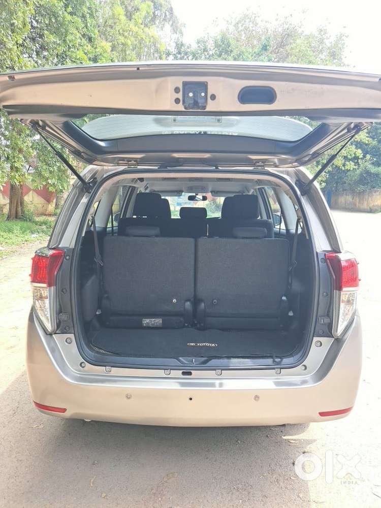 Toyota Innova Crysta