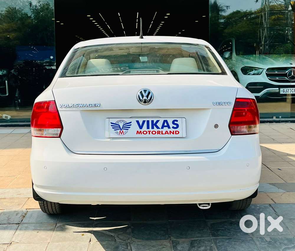 Volkswagen Vento 1.2 Tsi Highline At, 2013, Petrol