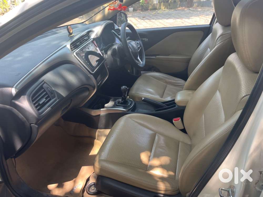 Honda City Vx 2015 Full Option