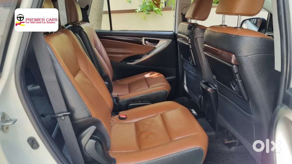 Toyota Innova Crysta 2.8 Zx At 7 Seater, 2016, Diesel