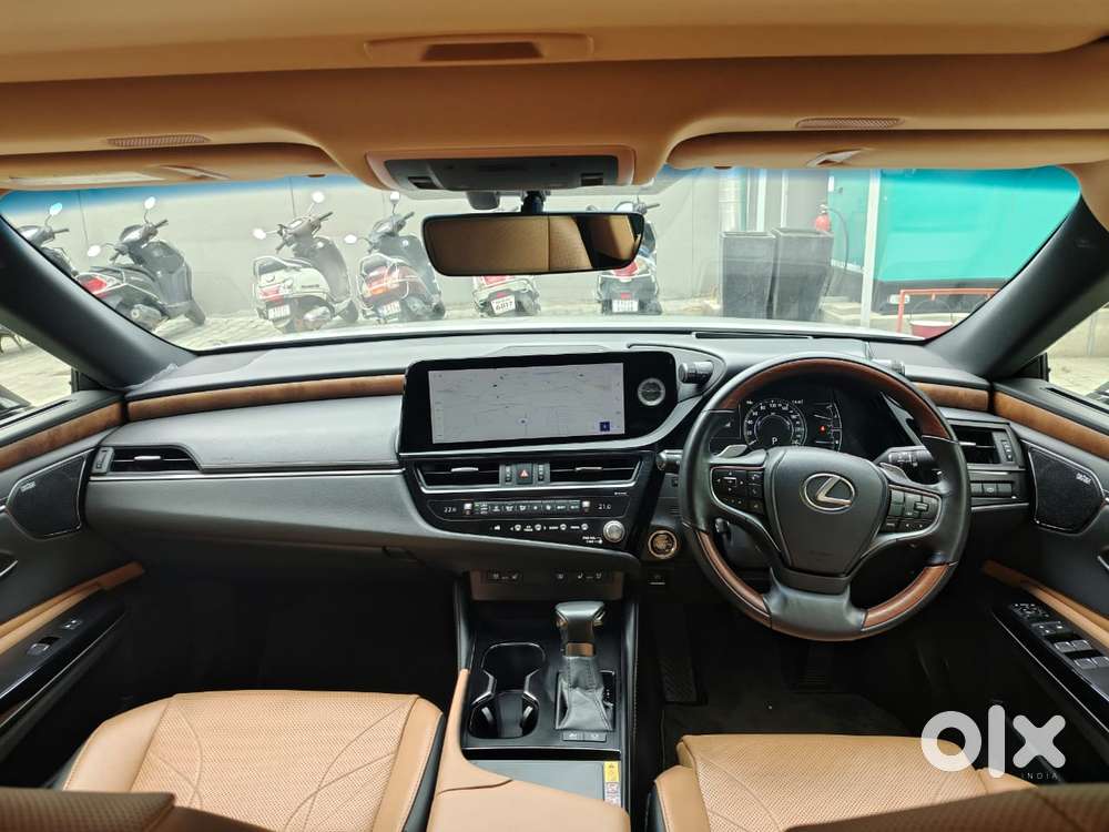 Lexus Es 300h, 2024, Petrol
