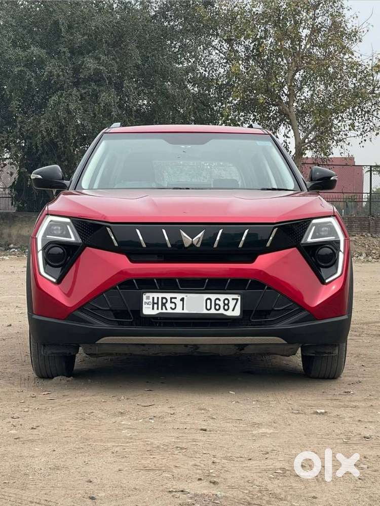 Mahindra Xuv 3xo Ax5 Pm Mt, 2024, Petrol