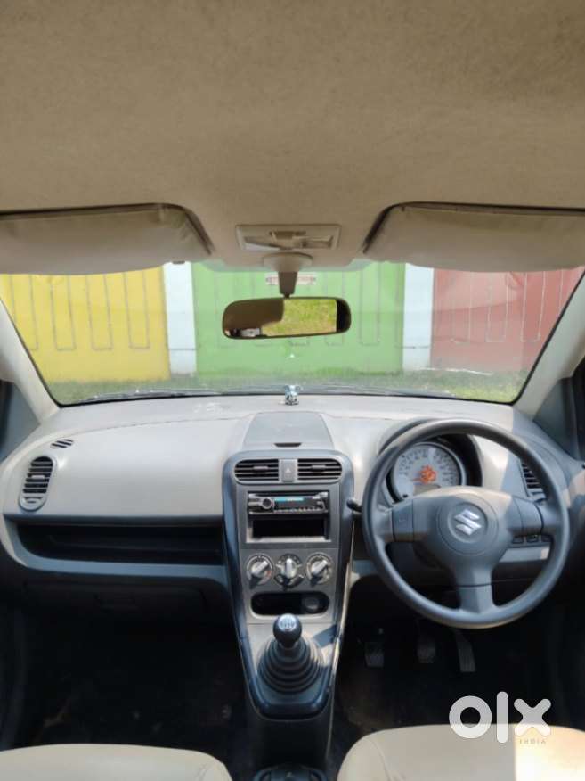 Maruti Suzuki Ritz Lxi, 2010, Petrol