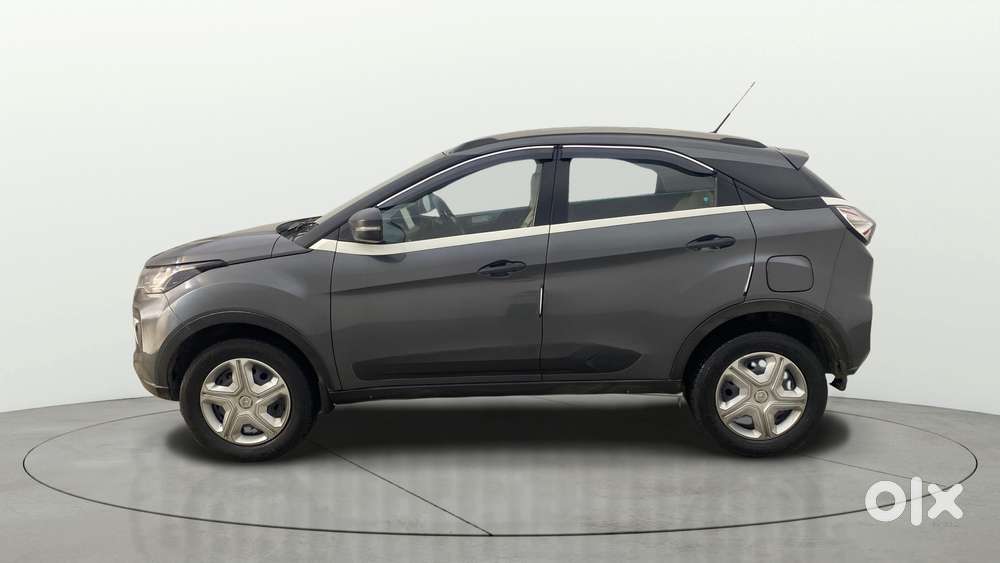 Tata Nexon 1.5 Revotorq Xma Amt (s), 2021, Petrol