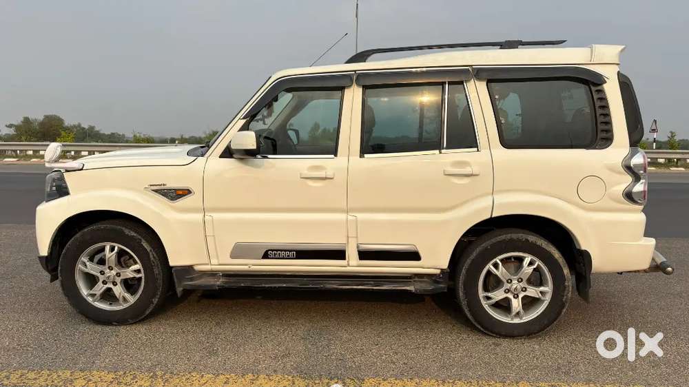 Mahindra Scorpio Diesel 2016 Variant S8