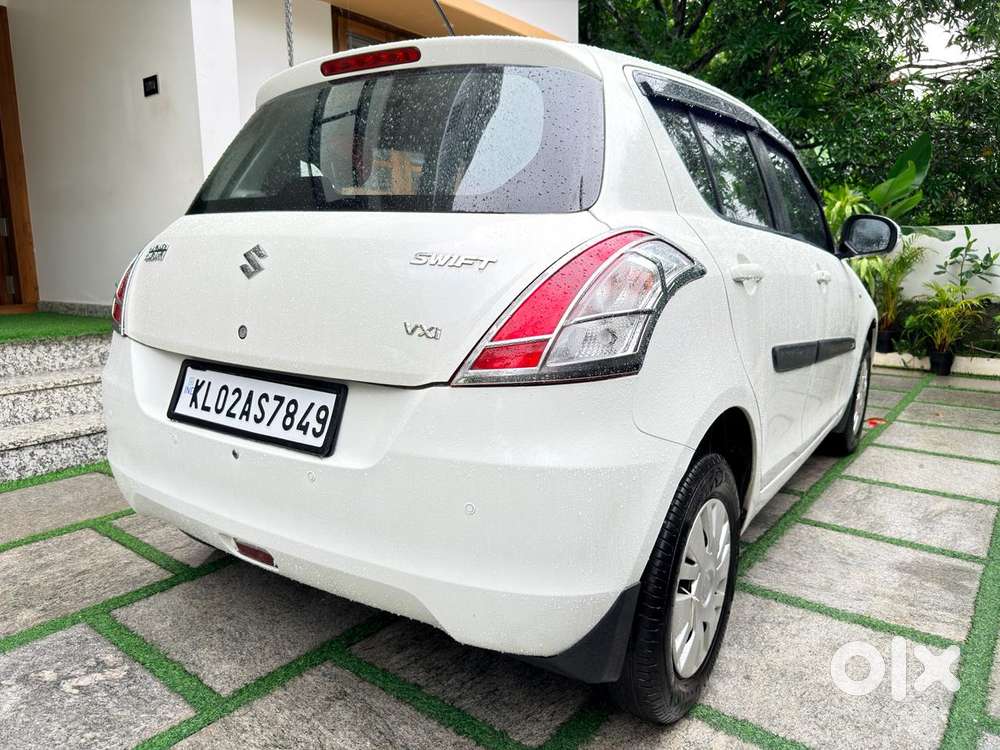 Maruti Suzuki Swift Vxi, 2014, Petrol