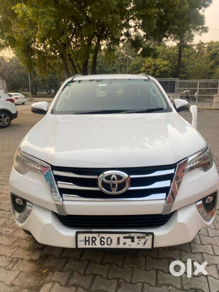 Toyota Fortuner [2021-ongoing] 2.8 2wd Diesel At, 2019, Diesel