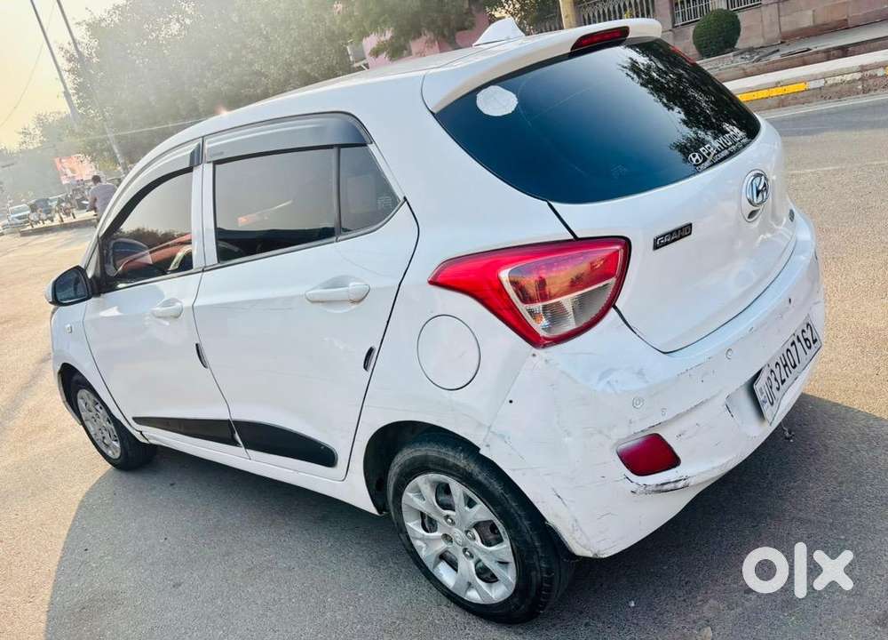 Hyundai Grand I10 2017 Diesel 69250 Km Driven