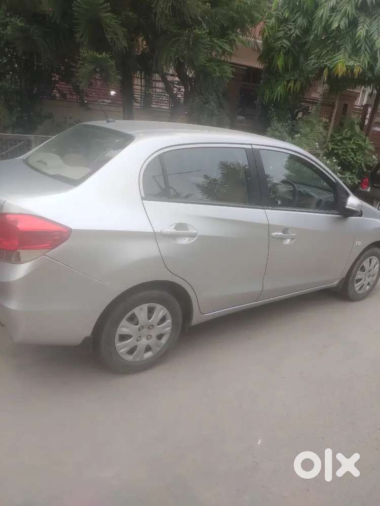 Honda Amaze 2015 Petrol Well Maintained Is Available For Sale