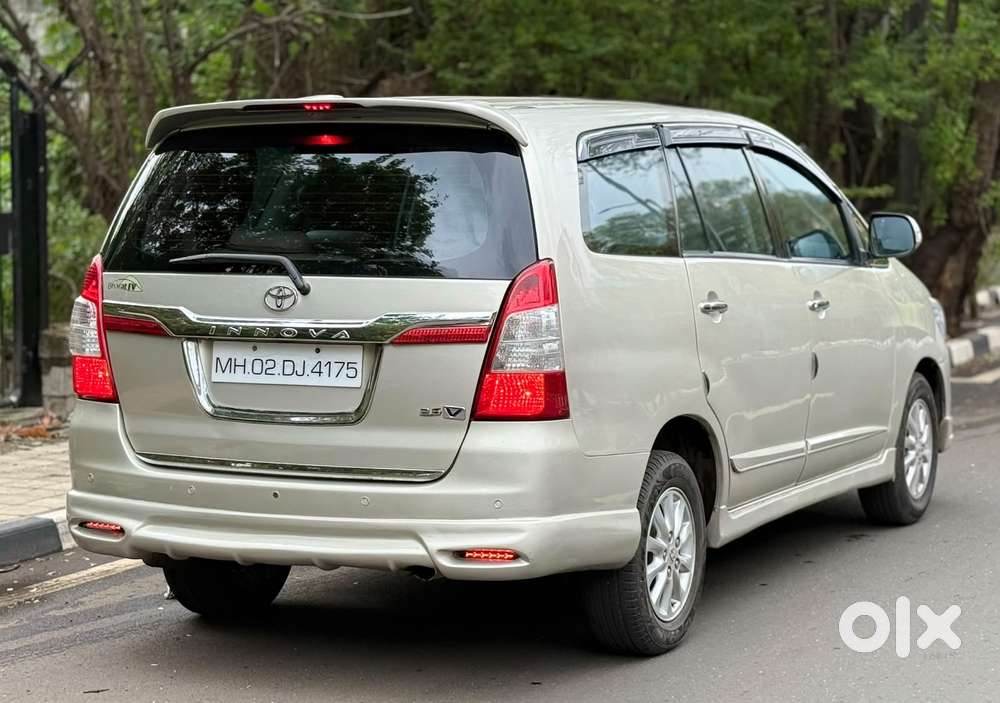 Toyota Innova 2.5 Vx (diesel) 8 Seater Bs Iv, 2014, Diesel