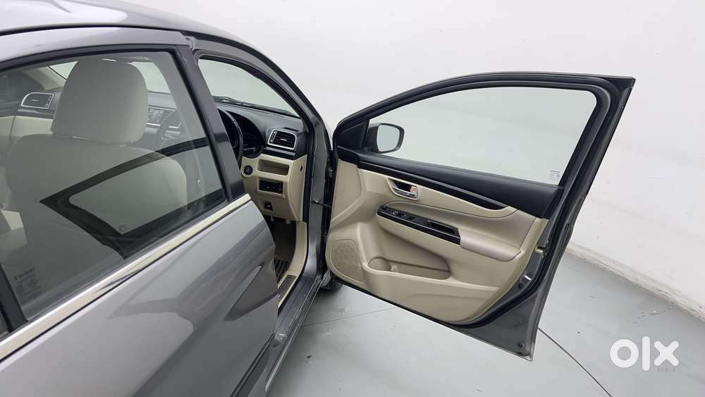 Maruti Suzuki Ciaz Alpha 1.5 Dual Tone, 2017, Petrol