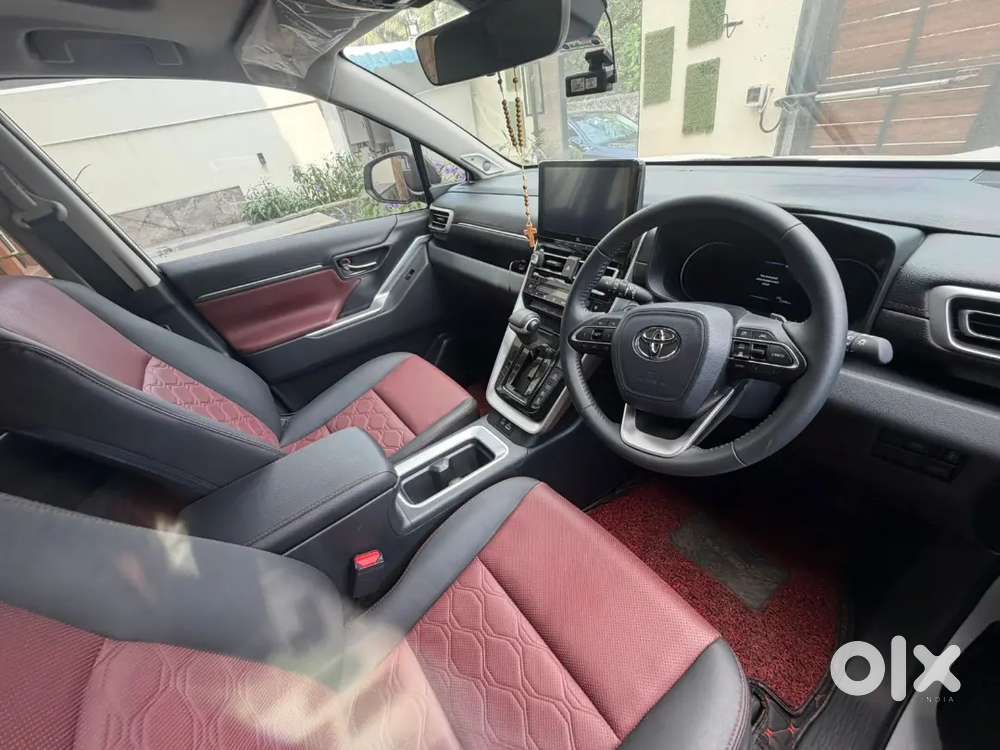 Toyota Innova Hycross Exclusive Edition 2025 Petrol 2300 Km Driven
