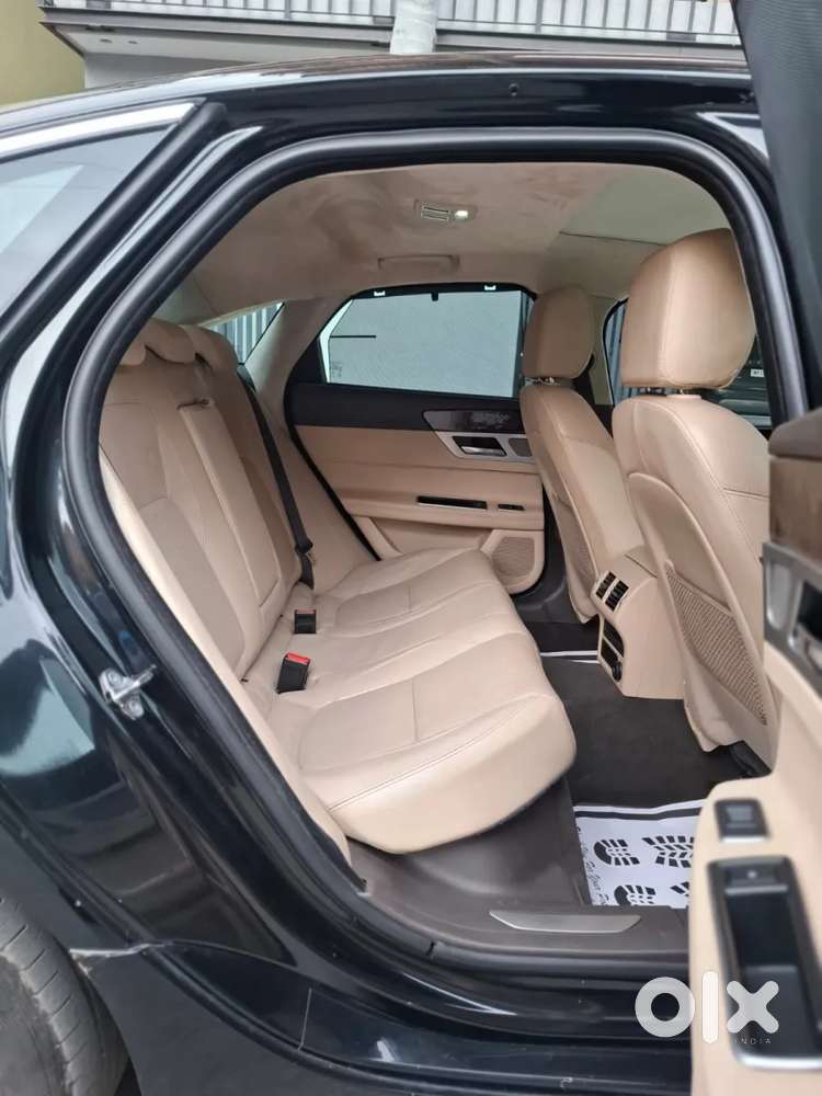 Jaguar Xf, 2020, Petrol
