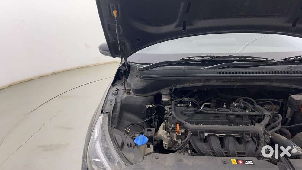 Hyundai New I20 1.2 Asta (o) Mt, 2022, Petrol