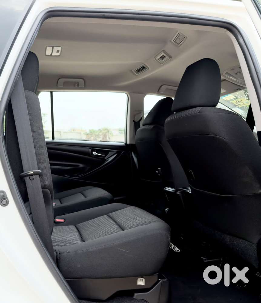 Toyota Innova Crysta [2020-ongoing] 2.4 Gx 7 Str, 2022, Diesel