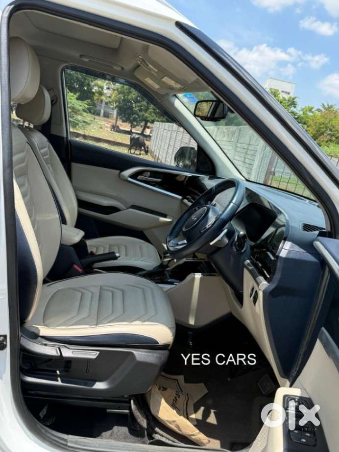 Kia Carens 1.4 Luxury Plus 6 Str, 2023, Petrol