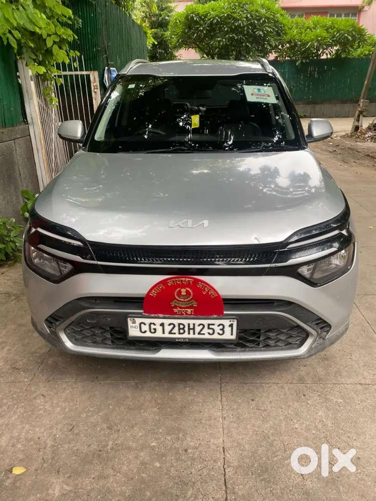 Kia Carens 2022 Petrol Good Condition