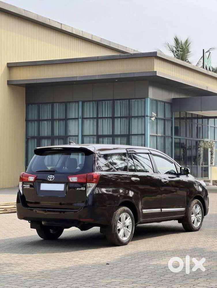 Toyota Innova Crysta 2.8 Z, 2016, Diesel