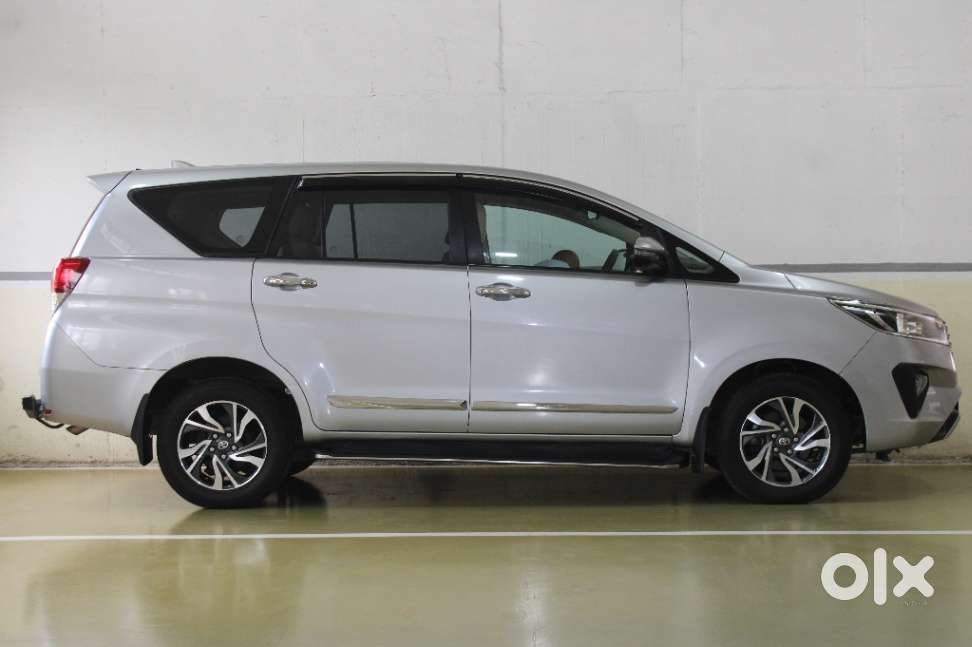 Toyota Innova Crysta 2.4 G Mt, 2021, Diesel