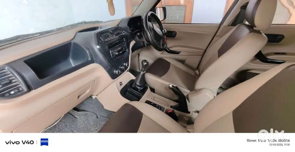 Mahindra Tuv300plus