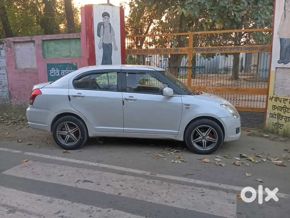 Maruti Suzuki Dzire 2011 Diesel Manual