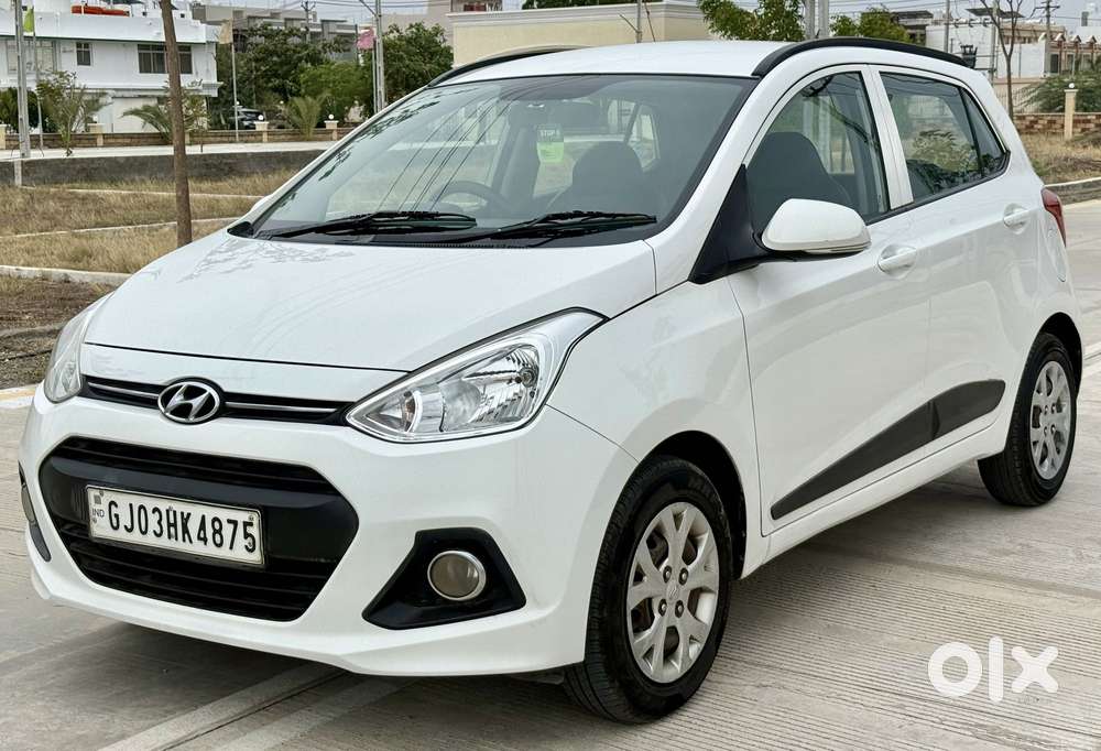 Hyundai Grand I10 Sportz, 2015, Cng & Hybrids