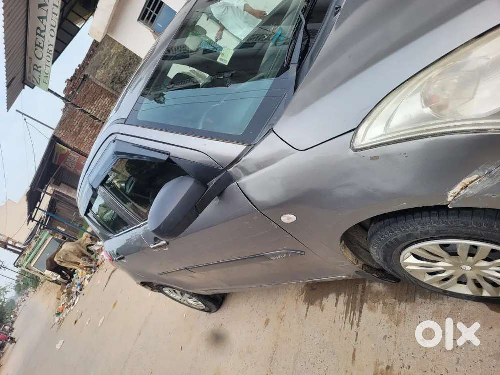 2013 Maruti Suzuki Swift Lxi