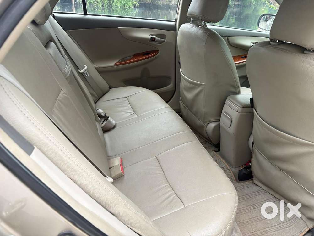 Toyota Corolla Altis G, 2011, Petrol