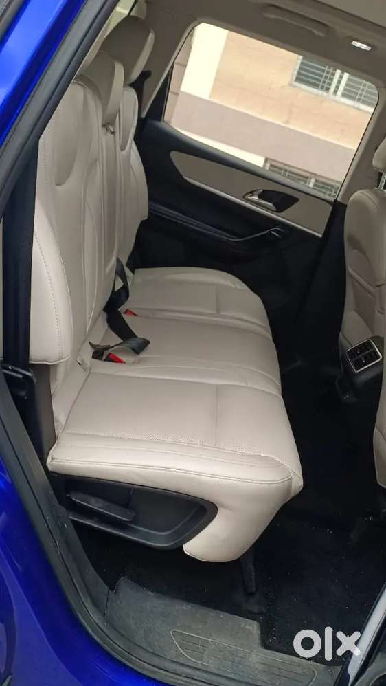 Mahindra Xuv700 Ax7l Automatic Diesel